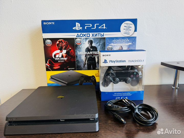Игровая PS4 Slim 500 Гб с играми