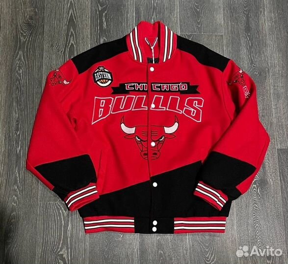 Кофта бомбер