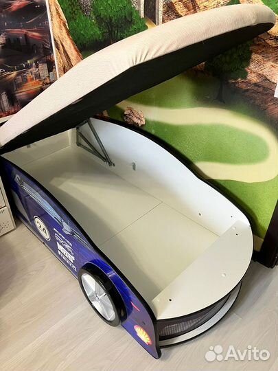 Кровать машина