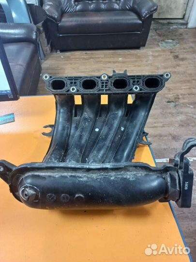 Впускной коллектор Nissan Qashqai J10 1.6