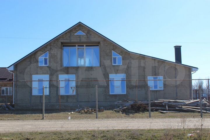 Дом 297 м² на участке 10 сот.