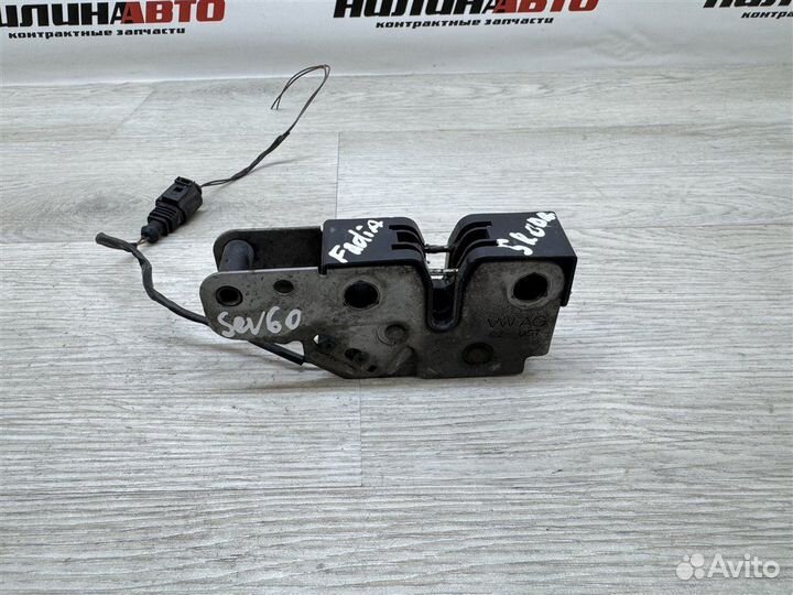 Замок капота Skoda Fabia 2 хетчбэк 1.6 TDI cayc