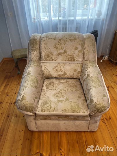 Диван и 2 кресла