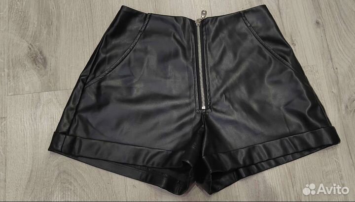 Кожаные шорты xs
