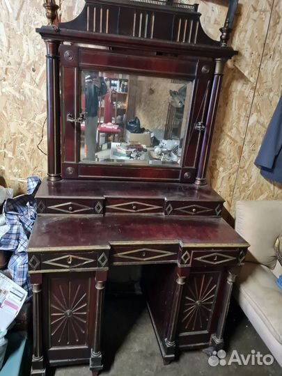 Комод-Бюро с зеркалом. 19в. Жакоб