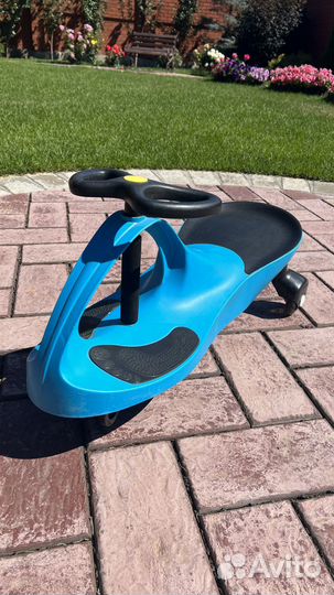 Детская самоходная машинка plasmacar