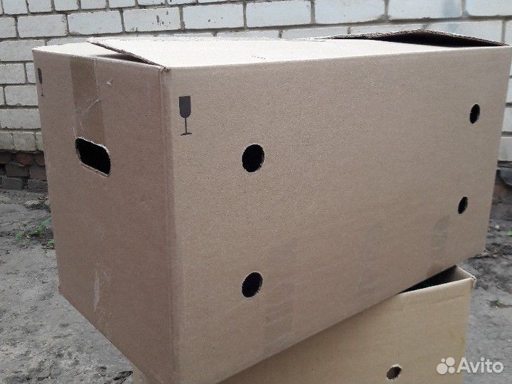 Продаётся набор из 25 коробок для куриных яиц