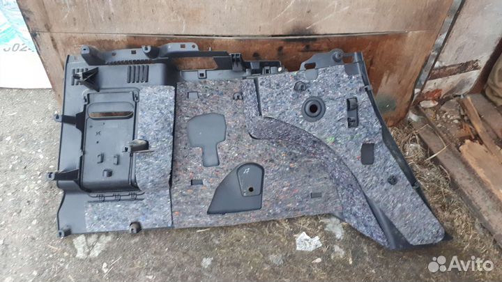 Обшивка багажника ниссан терано 2018г