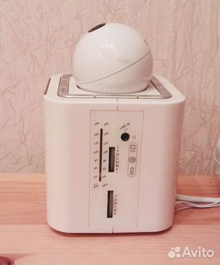 Часы проекционные с радиоприёмником