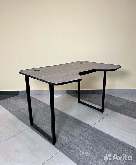 Компьютерный стол Loft Элит усиленный