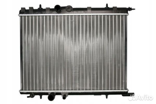 Радиатор охлаждения двигателя D7P008TT thermotec c