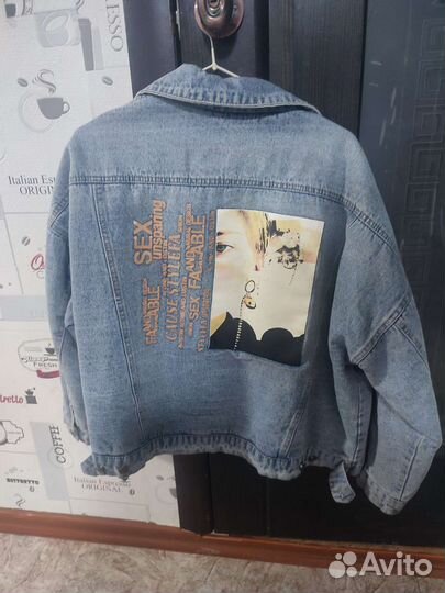 Джинсовая куртка женская