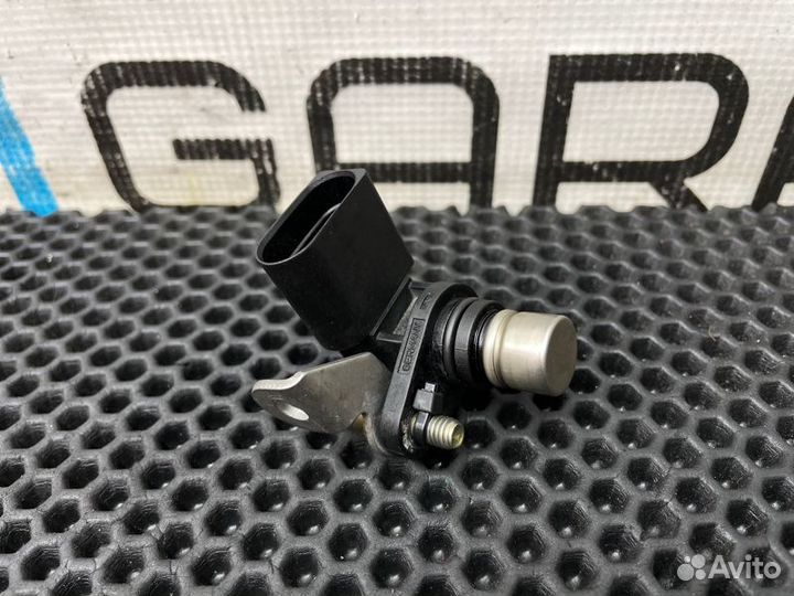 Датчик распредвала Mercedes-Benz V-Class W638