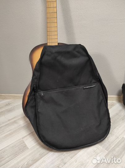 Акустическая гитара