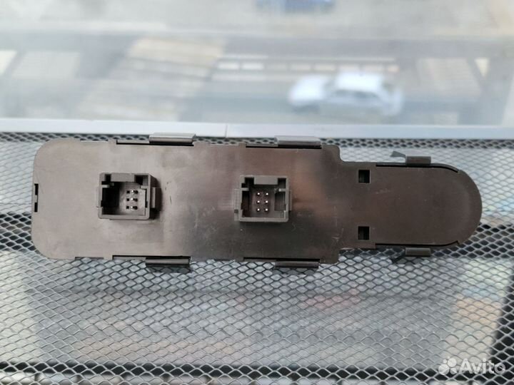 Блок кнопок стеклоподъемников Peugeot Citroen