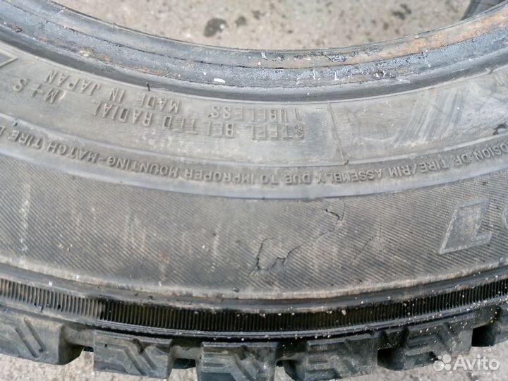 Dunlop SP Winter Ice 01 175/65 R14 82T