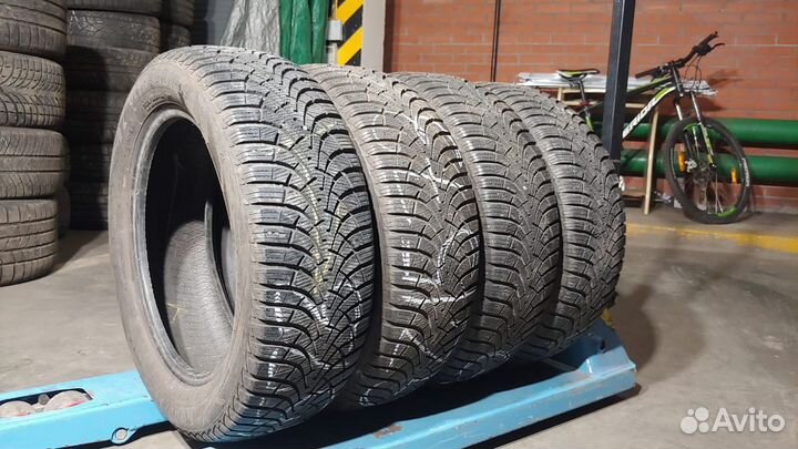 Goodyear UltraGrip 9 205/55 R16 91T