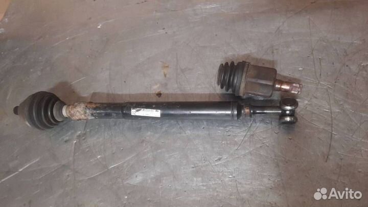 Полуось Volkswagen Passat B6 2005 3C0407272D