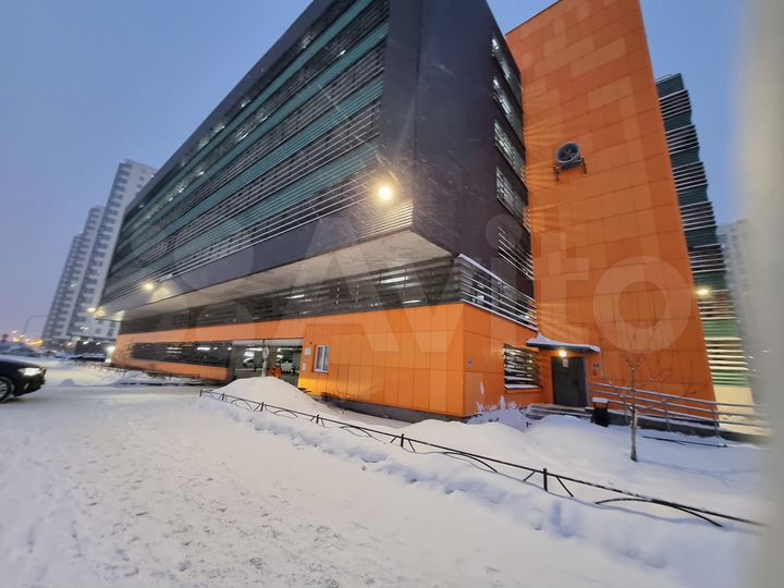 Машиноместо, 14 м²