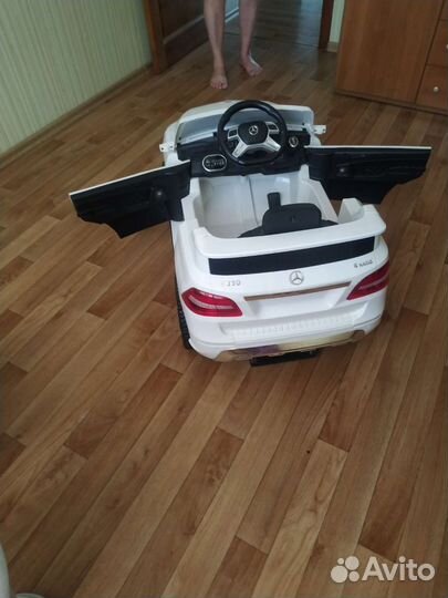 Детский электромобиль бу