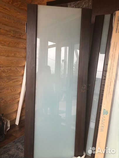 Дверь межкомнатная, цвет орех + матовое стекло
