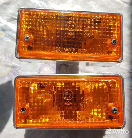 Подфарник 21011 оранжевый комплект новый