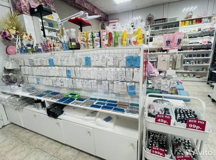 Магазин мебели и оборудования