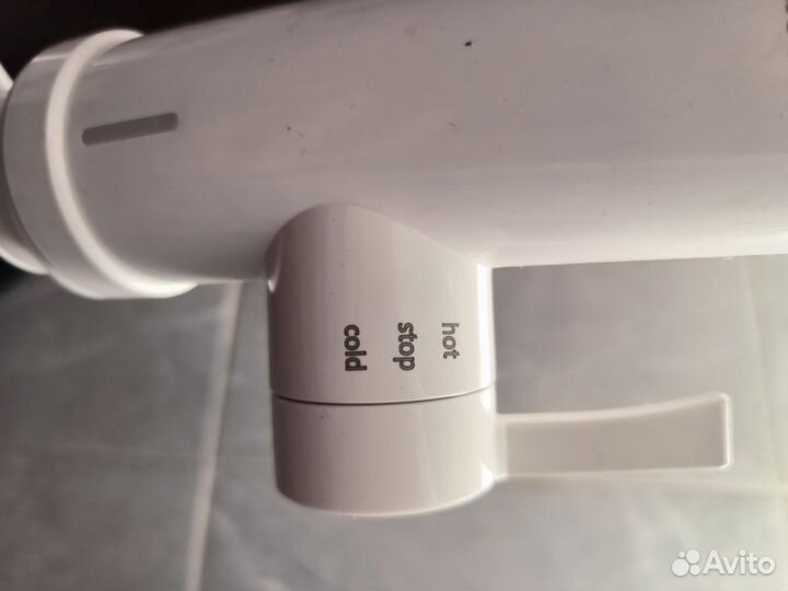 Водонагреватель проточный для кухни Zanussi