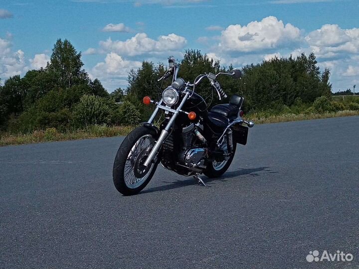 Suzuki Intruder