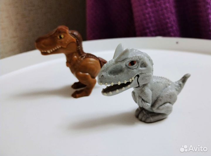 Фигурки динозавров из Хэппи Мил