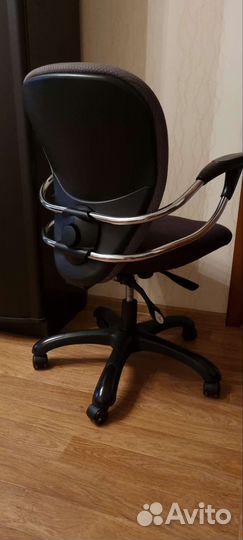 Компьютерное кресло (кресло руководителя)