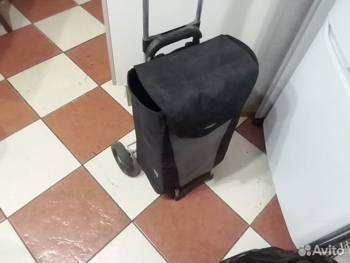 Сумка на колёсах