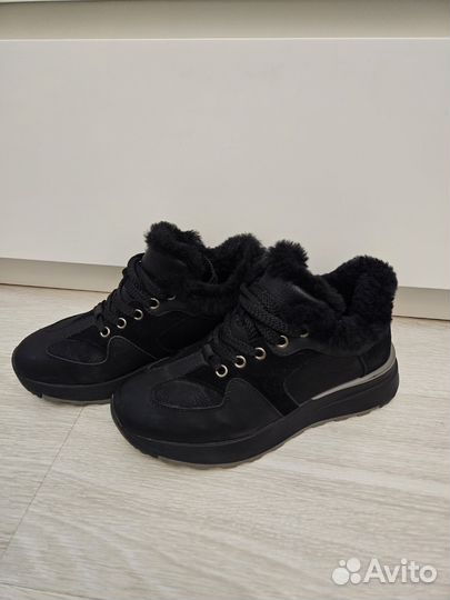 Кроссовки зимние женские O'shade