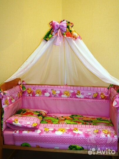 Новый Комплект в кроватку