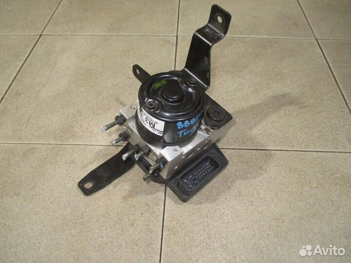 Блок ABS (насос) Hyundai Tucson 1 (JM)