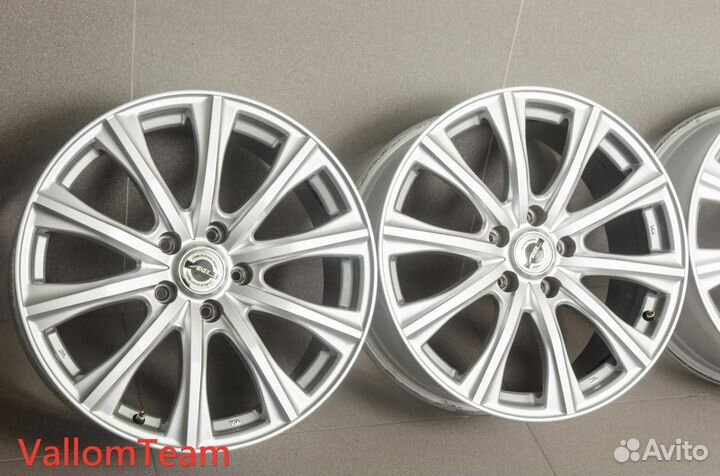 Лот UP31024478 Фирменные 17-е диски weds axel