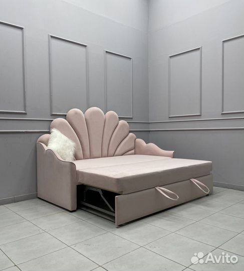 Диван-кровать для девочки