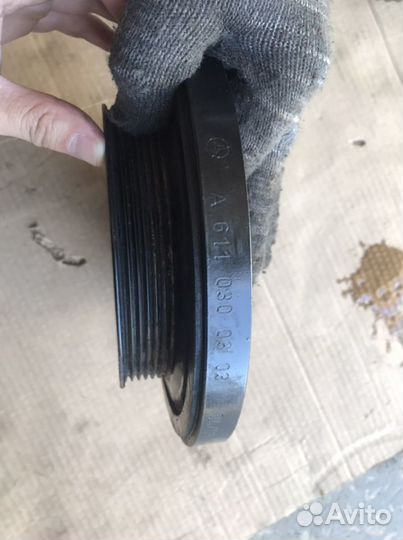 Шкив коленвала Мерседес 6110300303