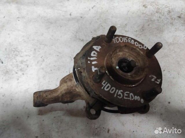 Кулак поворотный левый Nissan Tiida