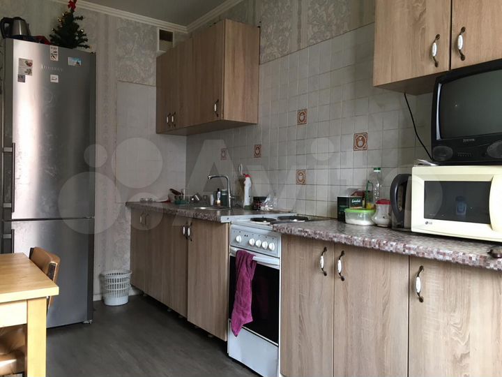 Комната 13 м² в 2-к., 10/25 эт.