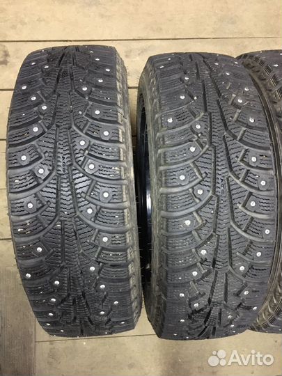Зимня резина в отличном состояни