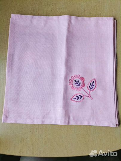 Льняные салфетки с вышивкой