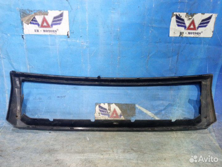 Рамка радиатора Land Rover Freelander 2 2010-2012