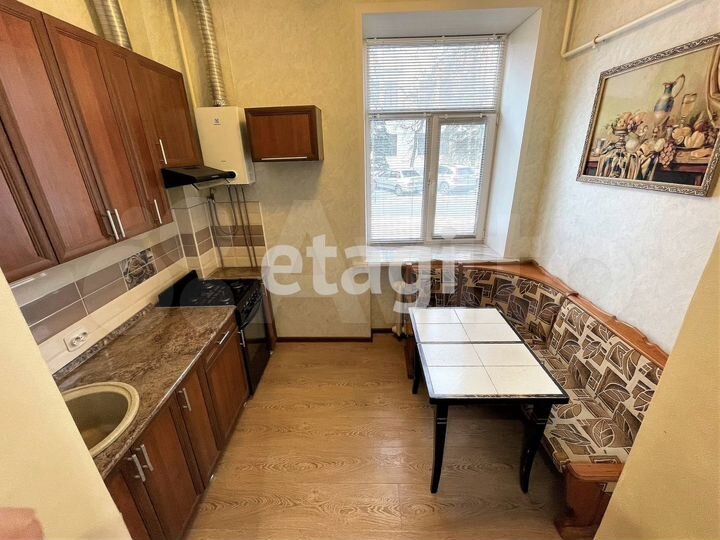 3-к. квартира, 46 м², 1/3 эт.