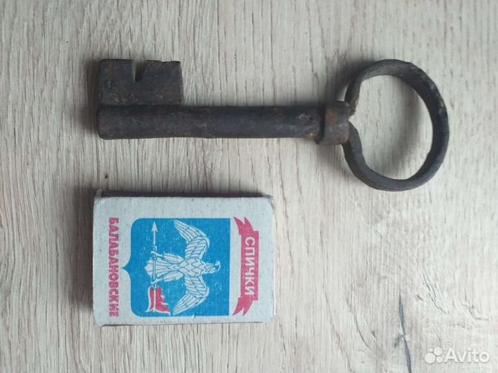 Ключ старинный амбардный