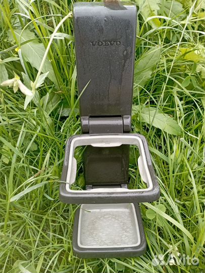Подбутылочник Volvo