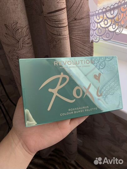 Тени для век