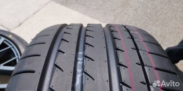 Yokohama Advan Sport V105S 235/40 R20 96Y