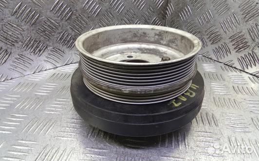 Шкив коленвала демпферный бензиновый BMW 7 F01 (4BA07CK01)