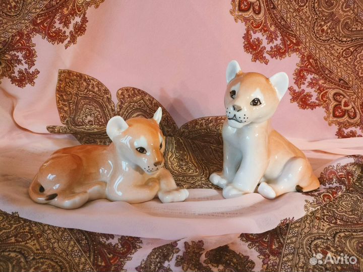 Статуэтки разные